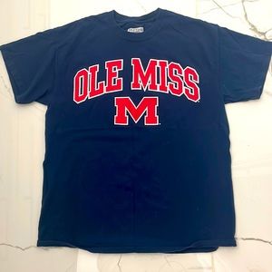 Ole Miss T-shirt MEDIUM